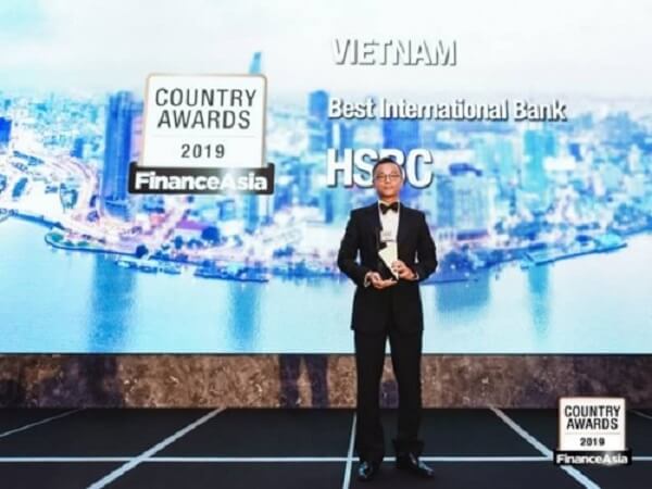 HSBC được bình chọn là Ngân hàng nước ngoài tốt nhất Việt Nam